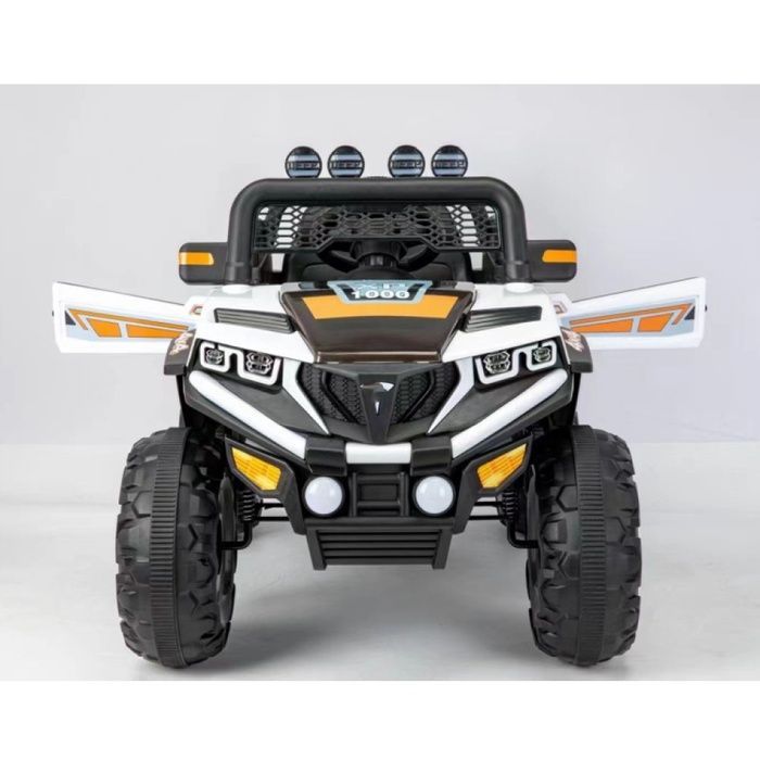 Дитячий електромобіль 4х4 Spoko SP-V50 білий (42401059)