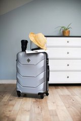 Дорожный чемодан на колесах Bonro 2019 средний серебряный (10500502)